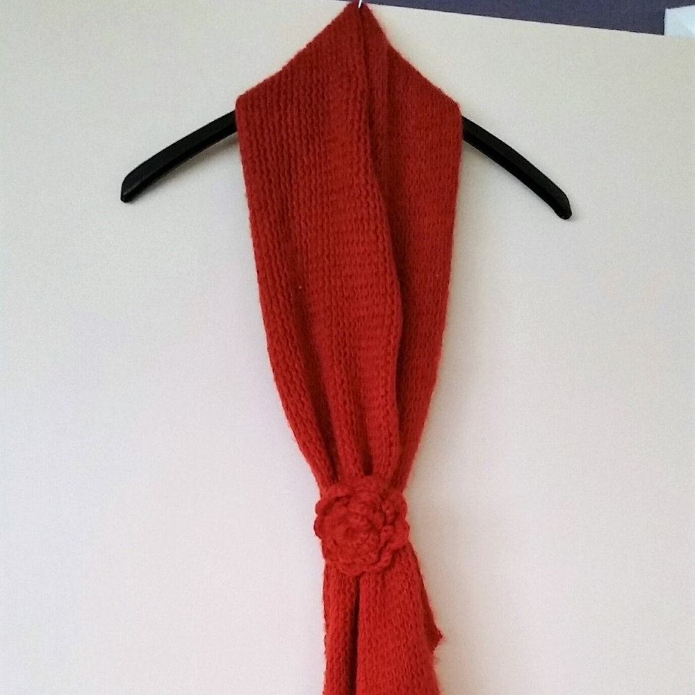 Knit Scarf with Flower Clasp